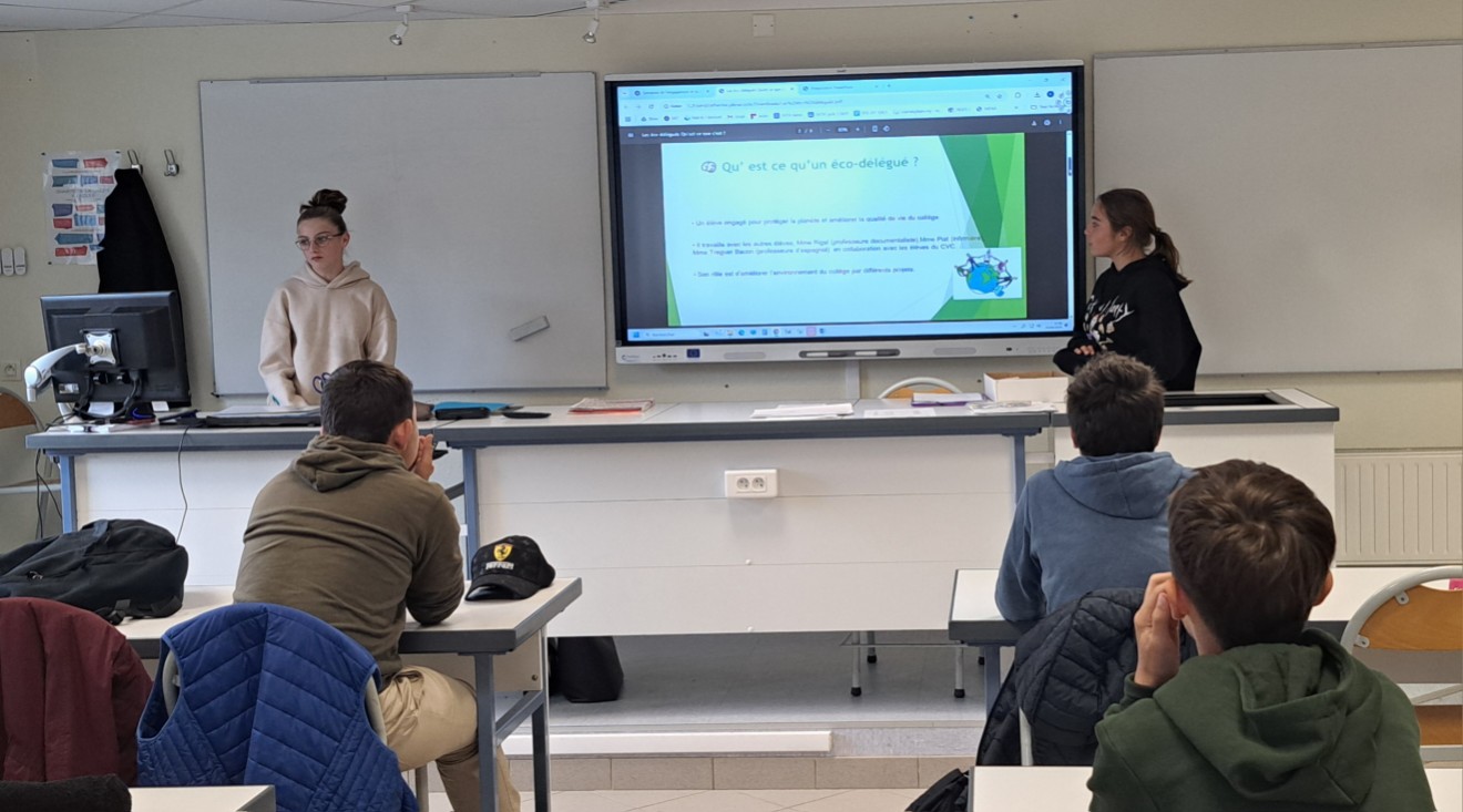 Présentation des éco délégués collège Jean de la Fontaine de Vic-sur-Cère