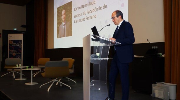 Photo du recteur K Benmiloud